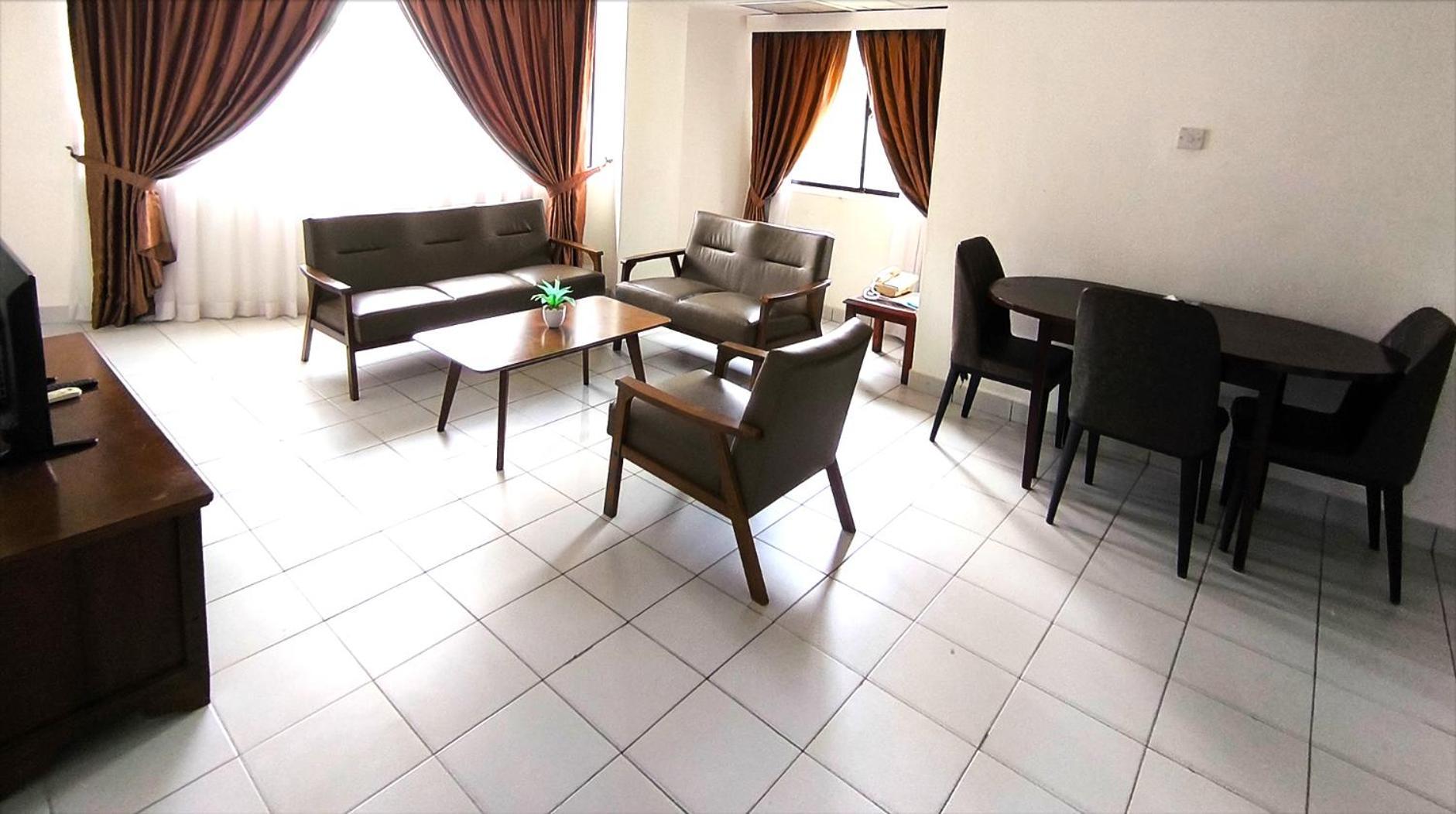 Jubilee Hotel Bandar Seri Begawan Ngoại thất bức ảnh
