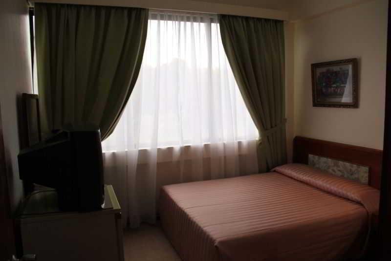 Jubilee Hotel Bandar Seri Begawan Ngoại thất bức ảnh