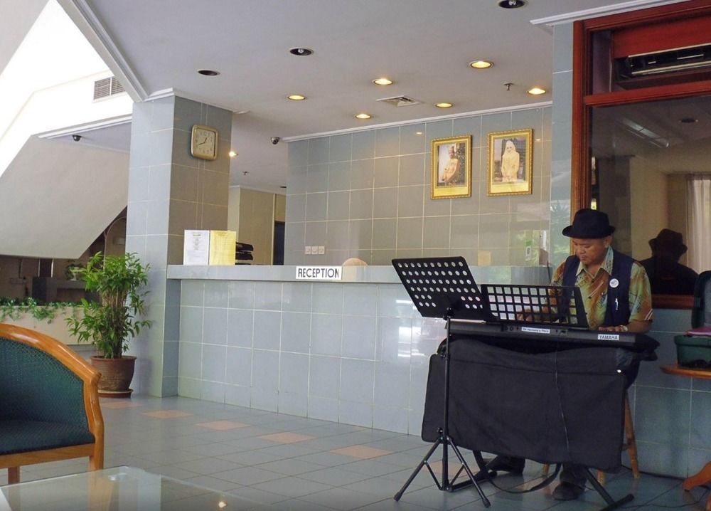 Jubilee Hotel Bandar Seri Begawan Ngoại thất bức ảnh